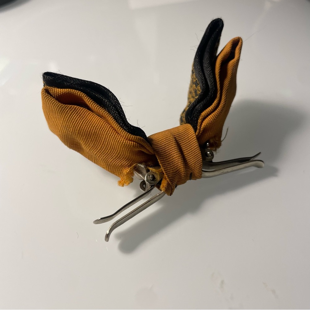 Vintage Gold and Black clip on bow Tie - Picture 6 of 6